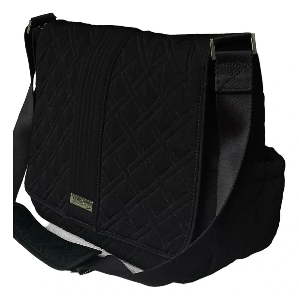 VERA BRADLEY MESSENGER BABY BAG IN QUILTED CLASSIC BLACK G5